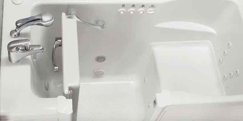 jacuzzi-tub